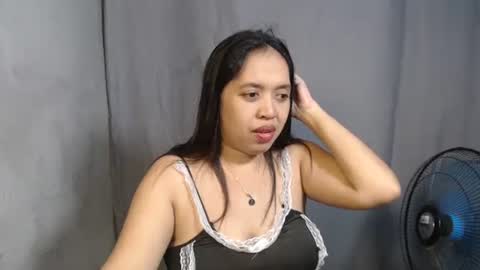 romanticpinay online show from November 22, 12:36 pm