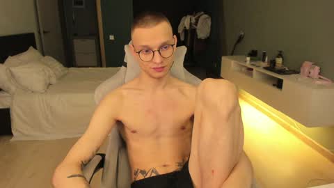 Romeo online show from February 9, 4:36 am