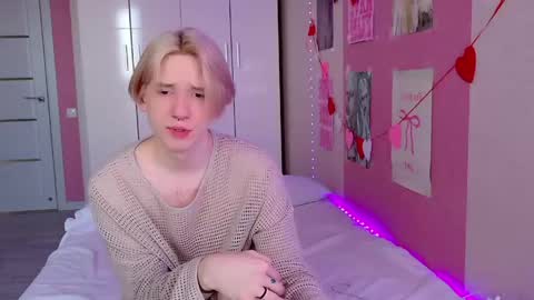 Ron online show from April 22, 6:09 am