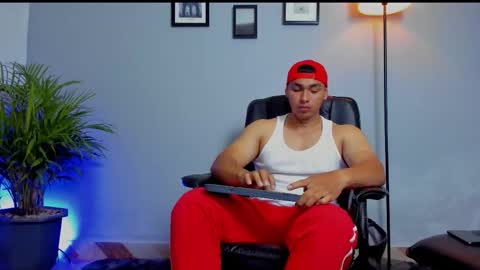 RonnieCanford online show from February 27, 1:42 am