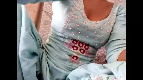 roop_sexy642 online show from March 21, 7:14 am