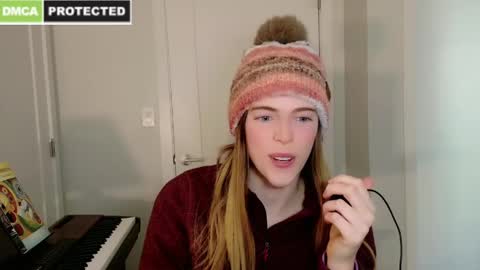 rose77782 online show from January 30, 9:14 pm