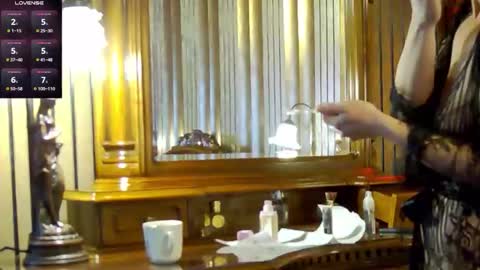 roseavasweet online show from November 4, 7:53 am