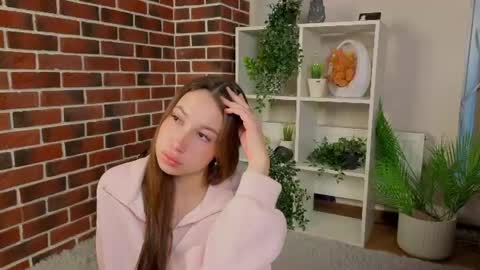 Annie online show from July 22, 5:59 pm