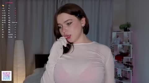 Graise online show from October 2, 4:39 pm