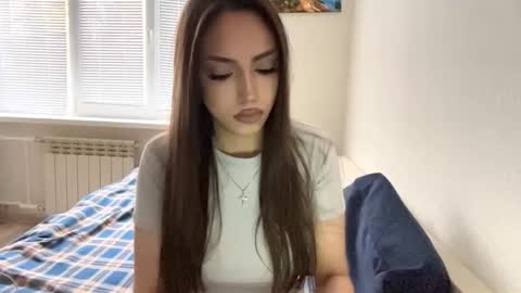 Snapshot of rosenavillifana chatting on October 18, 11:25 am Mimi online show from October 18, 11:25 am