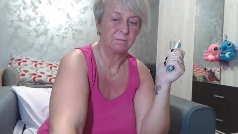 Lovepinklilly online show from November 2, 7:14 pm