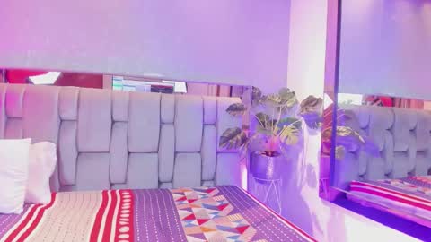 Rose online show from March 14, 5:11 am