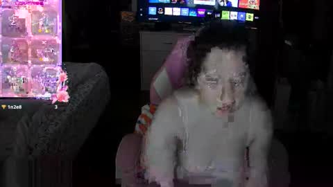 rosie8965804 online show from October 26, 1:23 pm