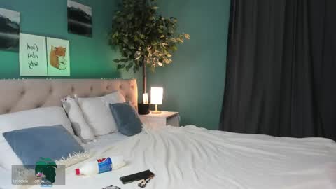 Rose  online show from April 15, 9:23 am