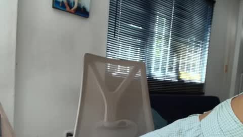 Ross BakerHot online show from January 23, 6:24 pm