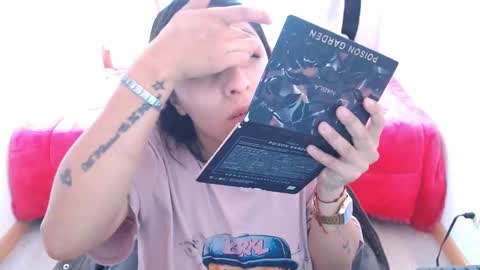 rosse online show from December 3, 1:34 pm