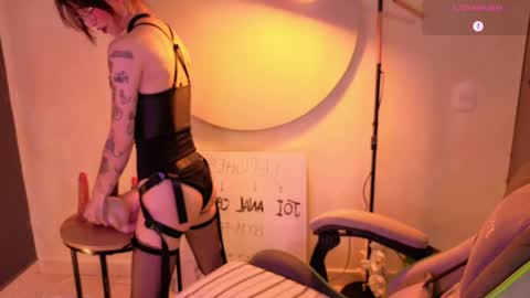 Miss Rosse online show from April 19, 2:29 pm