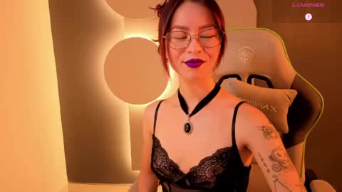 Miss Rosse online show from May 10, 2:23 pm