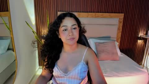rossie_lanie_ online show from February 28, 2:43 pm