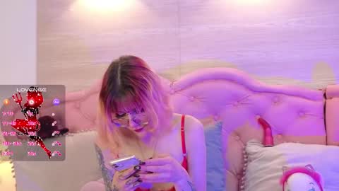 rossiie_hunt_ online show from November 19, 7:12 pm