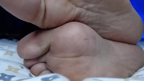 rosyejones online show from February 6, 5:33 am