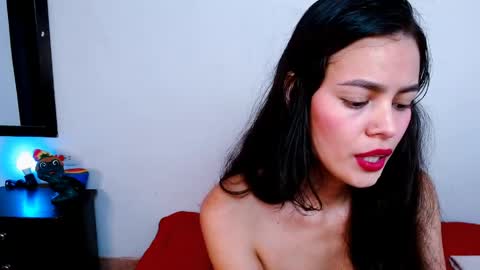 rouseangeel online show from April 27, 8:56 am