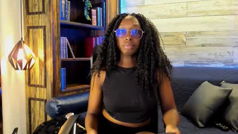 rouselux online show from February 23, 8:11 pm