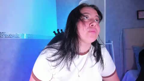 roxanebrown online show from August 9, 6:12 pm