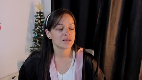  Roxan  online show from December 14, 1:27 am