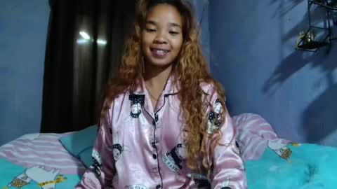 roxanne_98 online show from March 24, 3:45 am