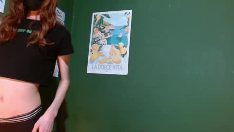 Roxie online show from February 4, 2:37 am