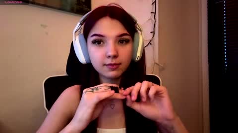 Hana online show from April 2, 3:08 pm