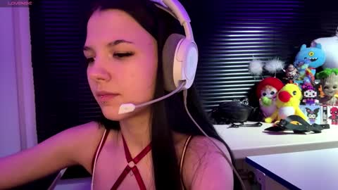 Hana online show from December 3, 3:13 pm