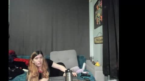 roxihazeleyes online show from November 25, 2:27 pm