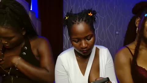 Roxy online show from November 9, 4:32 pm