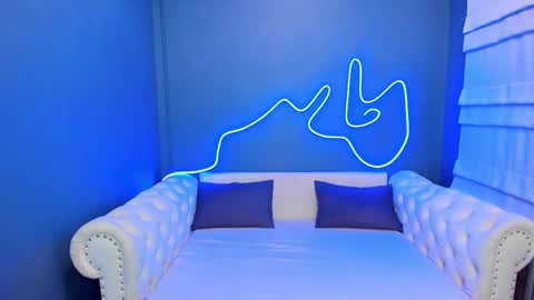 Roxy online show from February 12, 2:15 am