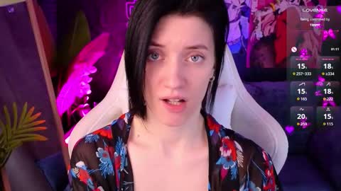 roxy_riot_ online show from October 18, 2:27 am