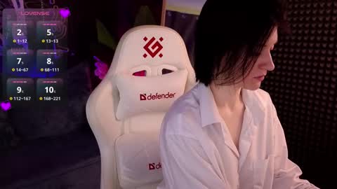 roxy_riot_ online show from September 26, 2:19 am