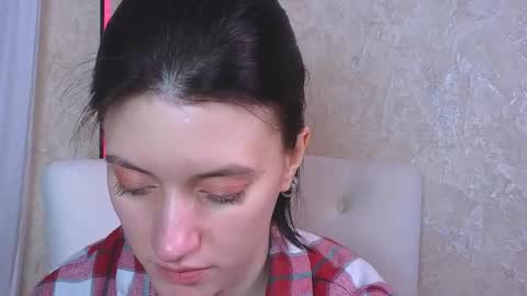 roxy_riot_ online show from February 26, 4:30 am