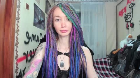 Snapshot of roxy_silver chatting on January 24, 8:32 pm Roxy online show from January 24, 8:32 pm