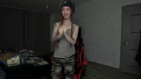 Snapshot of roxy_silver chatting on February 21, 9:22 pm Roxy online show from February 21, 9:22 pm