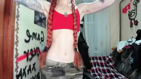 Snapshot of roxy_silver chatting on October 5, 9:11 pm Roxy online show from October 5, 9:11 pm