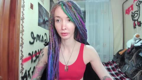 Snapshot of roxy_silver chatting on February 1, 7:02 pm Roxy online show from February 1, 7:02 pm