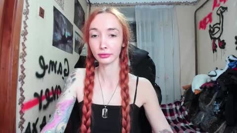 Snapshot of roxy_silver chatting on October 11, 10:02 pm Roxy online show from October 11, 10:02 pm