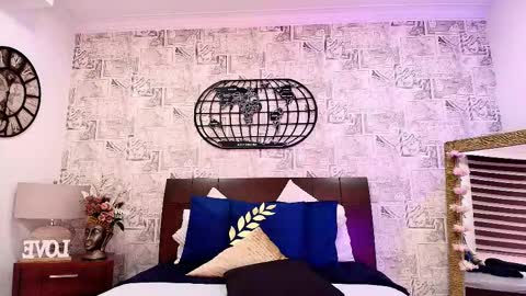 Roxy Skye online show from October 3, 1:08 pm