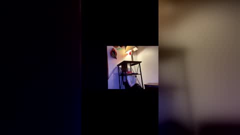 Roxy and Brock online show from December 16, 9:15 am