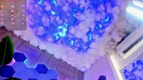    online show from October 31, 10:32 pm