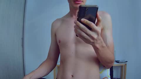 Roy online show from November 29, 9:44 pm