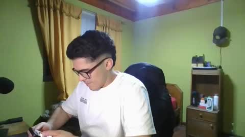 rpaulo25 online show from January 15, 1:02 am