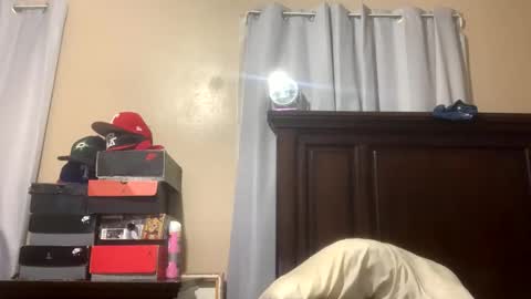 rrod2147 online show from April 17, 2:25 am