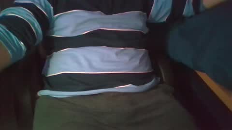 Snapshot of ruben90mr chatting on December 16, 2:25 am ruben90mr online show from December 16, 2:25 am