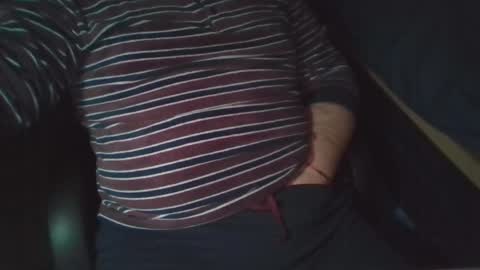 Snapshot of ruben90mr chatting on December 6, 2:18 am ruben90mr online show from December 6, 2:18 am