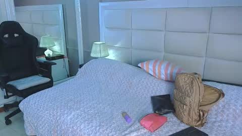 Rubi online show from March 25, 3:41 pm