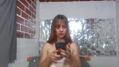 Snapshot of ruby_rose33 chatting on September 20, 12:02 am ruby_rose33 online show from September 20, 12:02 am